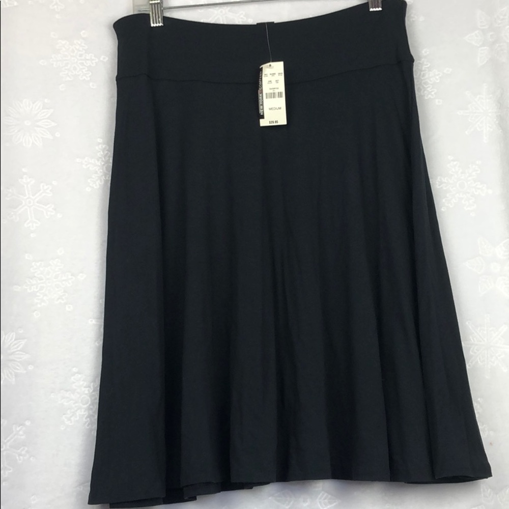 New York and Company Skirts Size M